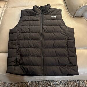 The North Face Men's Black Puffer Quilted Vest